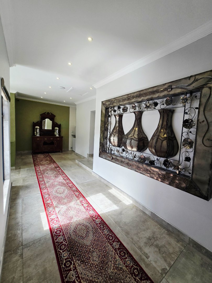 6 Bedroom Property for Sale in Wilkoppies North West